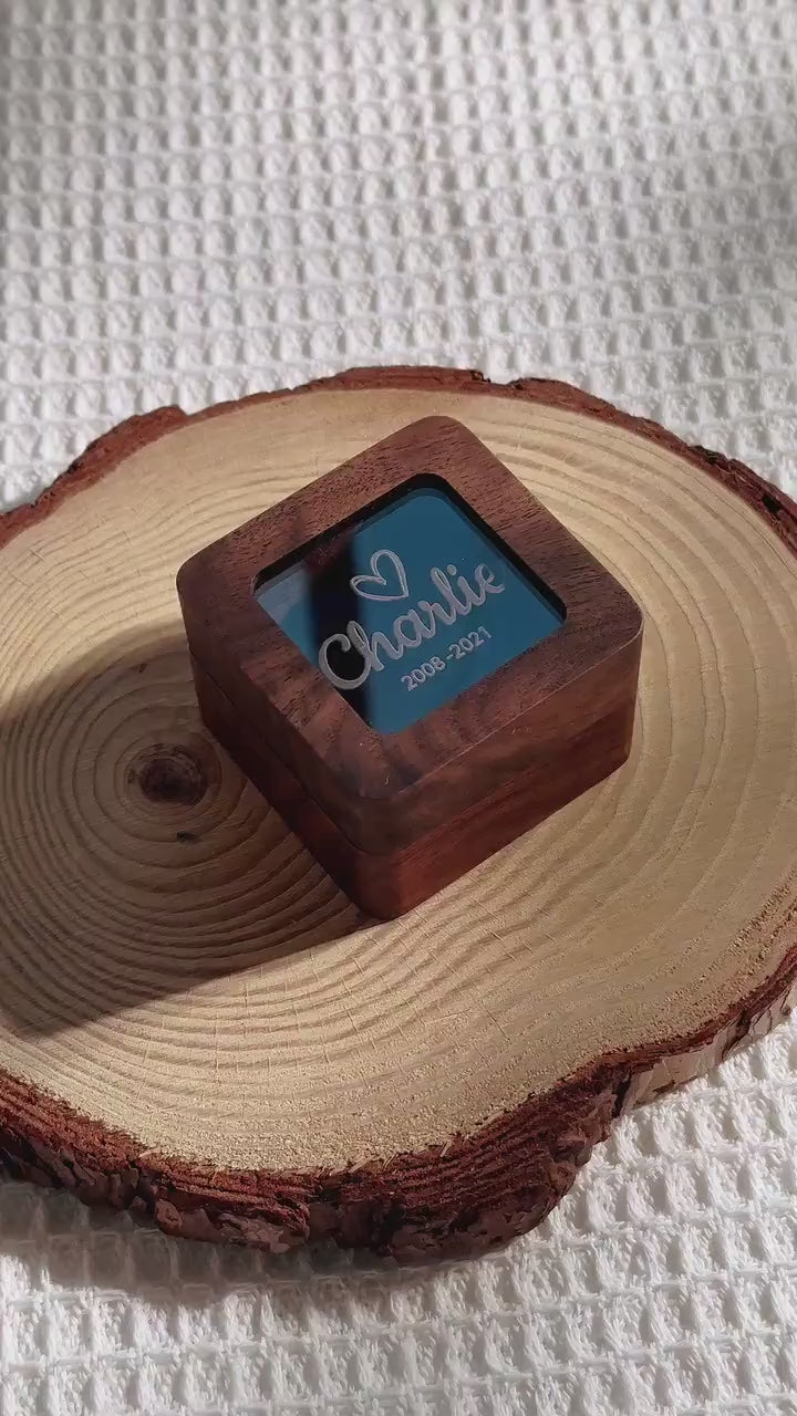 Translation missing: en.Personalized Pet Fur Keepsake Box: Engraved Wooden Pet Memorial
